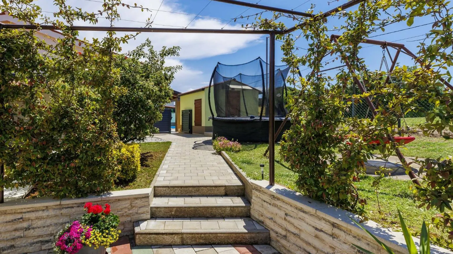 פולה Holiday Home Laura By Interhome